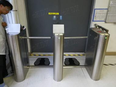 ESD圓邊一字閘帶屏+指紋機(jī) 安創(chuàng)特 (2).jpg