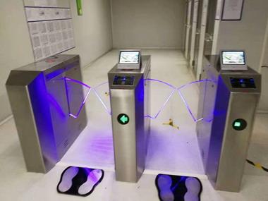 ESD斜角帶屏 江西合力泰 (4).jpg