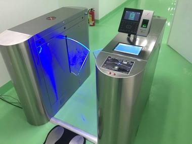 ESD圓邊帶屏+人臉識別  宜特(深圳)檢測技術有限公司 (4).jpg